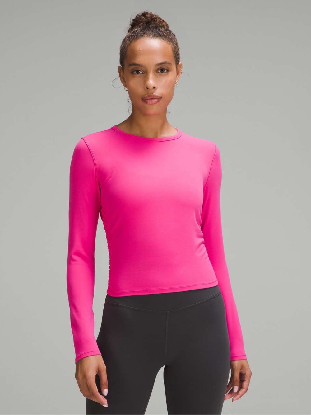 Lululemon Size 6 Long Sleeve Ruched Crop Top